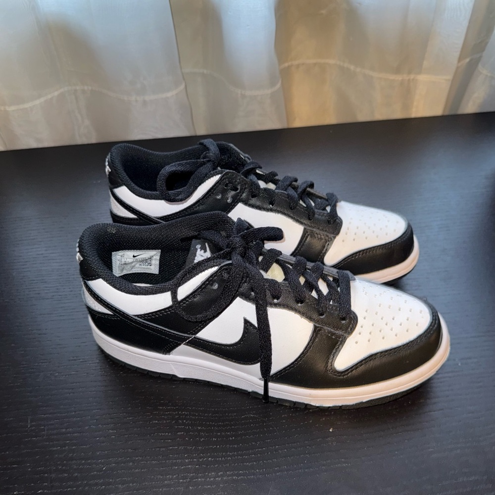 Nike dunk panda sneakers Only worn